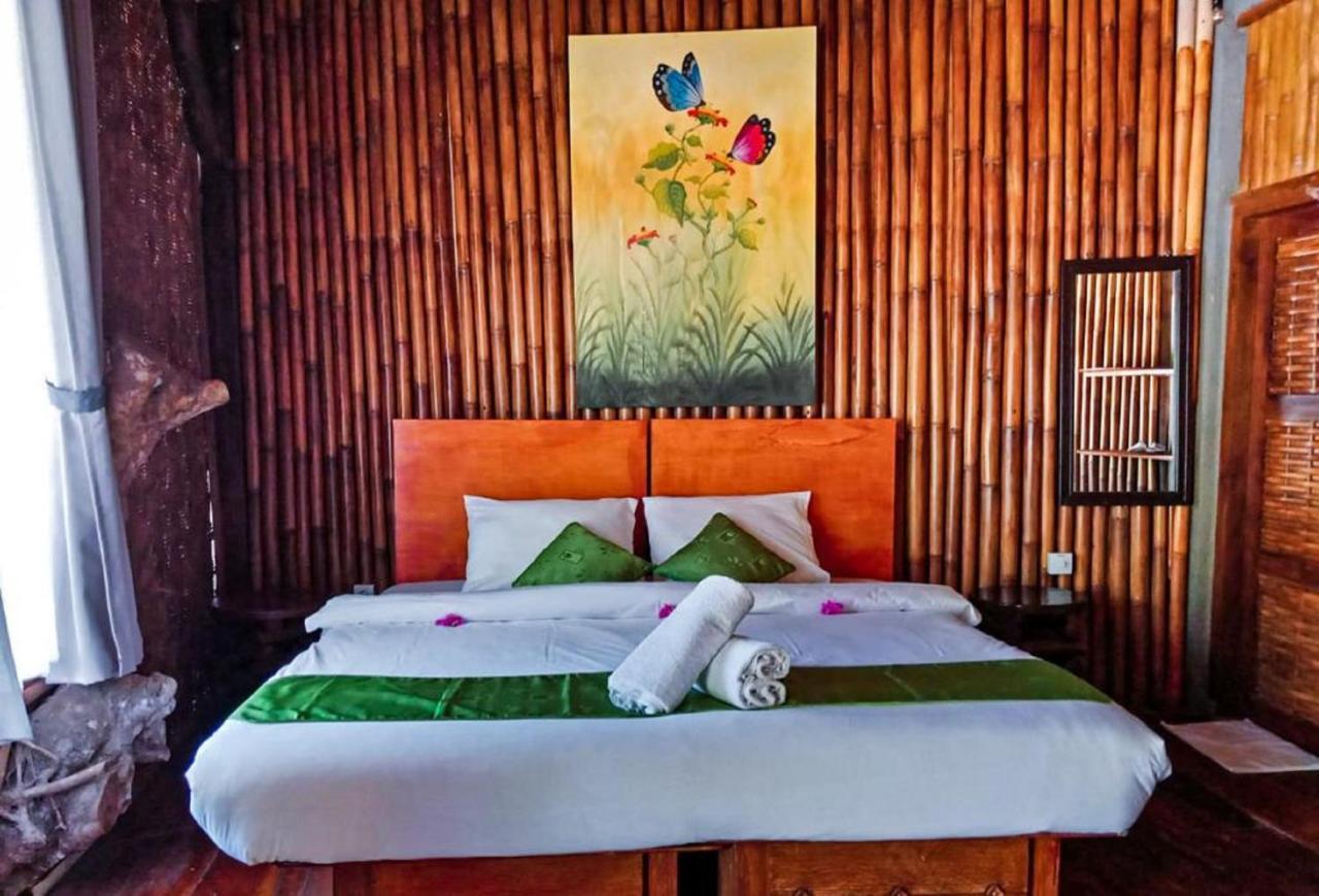 Gading Tree House Βίλα Batununggul Εξωτερικό φωτογραφία